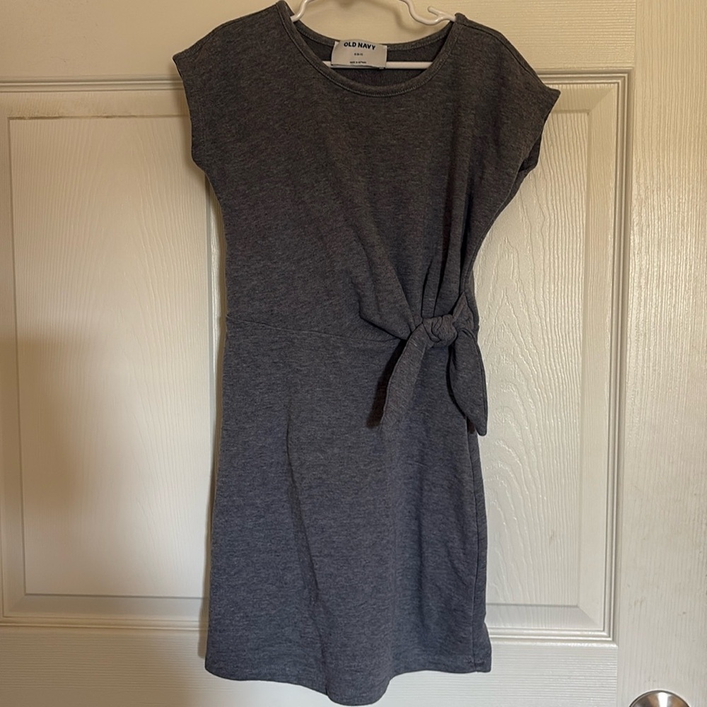 Old Navy Small girl knee casual dress.